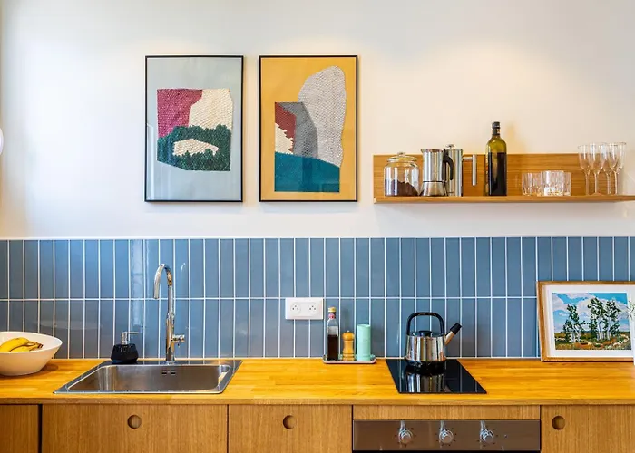 Trendy Staycation In Saint-Mande